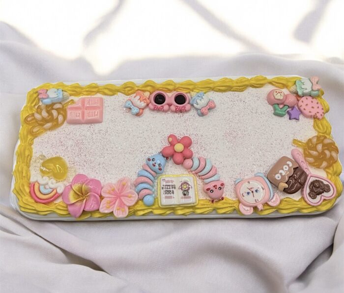 Pencil Case Decorate With Resin Charms - Image 1