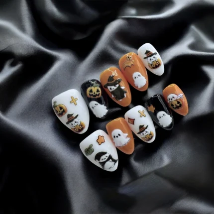 Cute Ghost Almond Halloween Nails